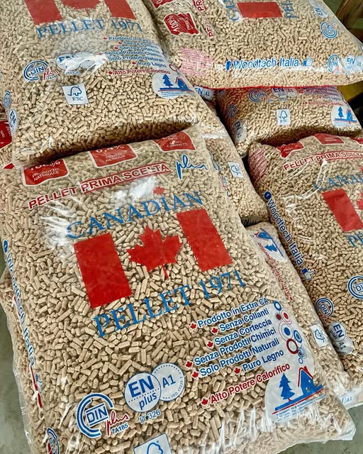 Pelety Canadian Pellet 6 mm ze smrku – paleta 72 × 15 kg